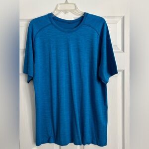 Lululemon Men's Blue Short Sleeve Training Athletic Shirt, Size XL